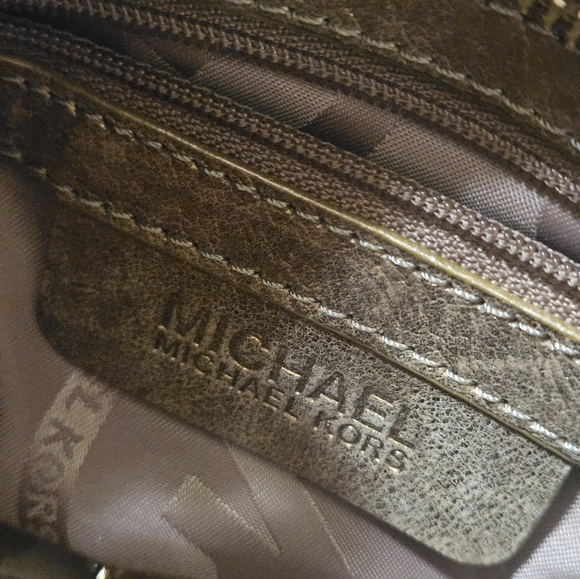 Michael Kors Bronze Metallic Shoulder Bag with MK Pendant - Picture 2 of 7